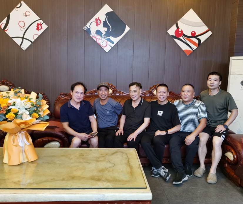 74C29184E32AF06C0E74D0FFC4209E83